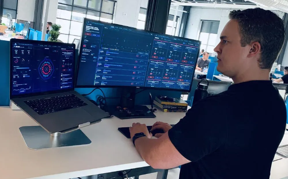 Sumo Logic Cloud SIEM Enterprise プロフェッショナルサービス